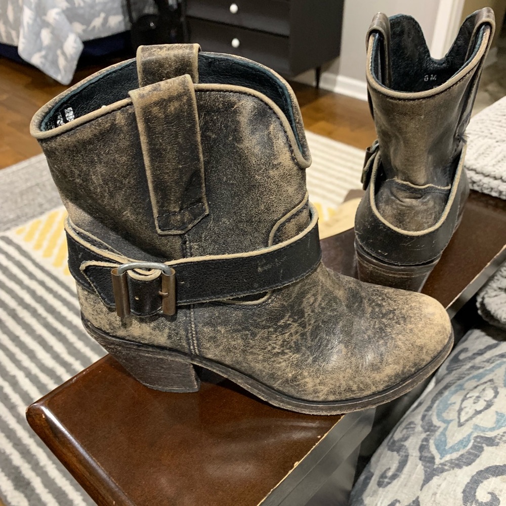 Corral booties